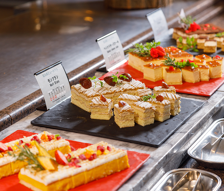 ロイヤルグランシャリオで王道のディナーブッフェを